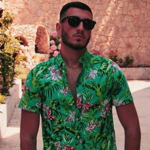 Meet your Posher, André